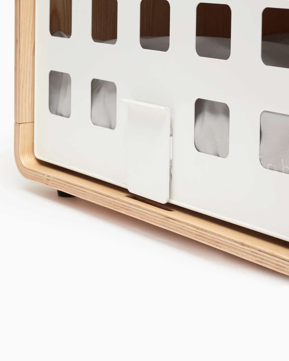 Signature Crate Bentwood Furniture Dog Crate in Two Finishes
