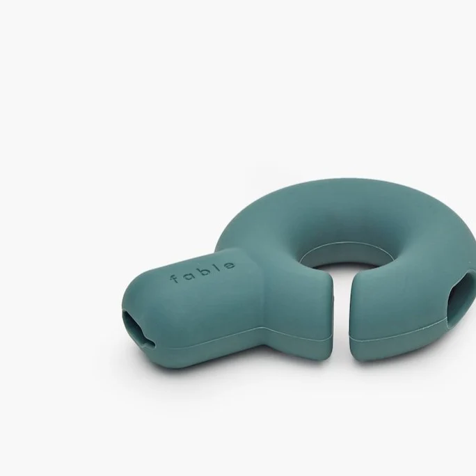 Falcon Toy™ herkkupalapelilelu koiralle lukittuvalla kynsisuunnittelulla